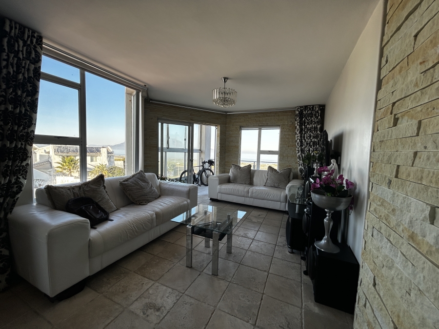 2 Bedroom Property for Sale in Beachfront Western Cape